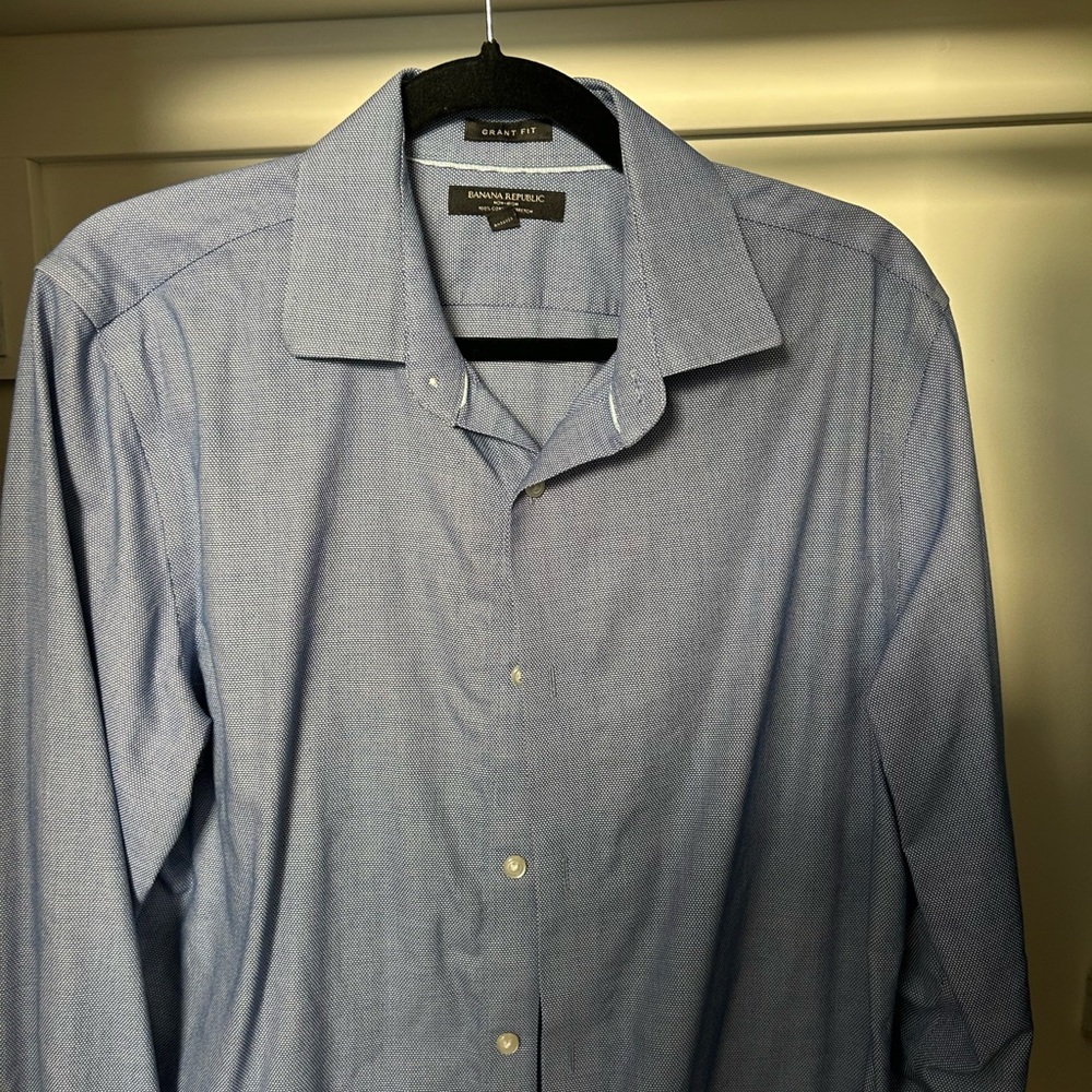 Banana Republic Men's Blue Shirt
